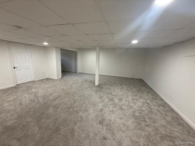 1217 Kings Carriage Road, Grand Blanc, MI 48439