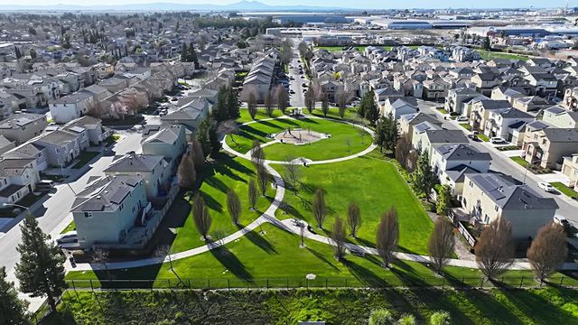 1425 Silverbell Dr, Stockton, CA 95206