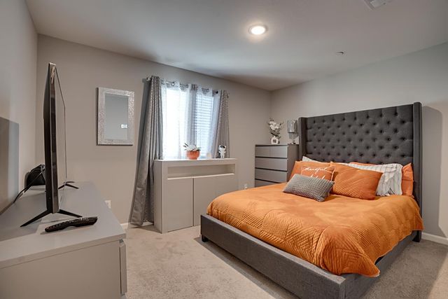 1425 Silverbell Dr, Stockton, CA 95206