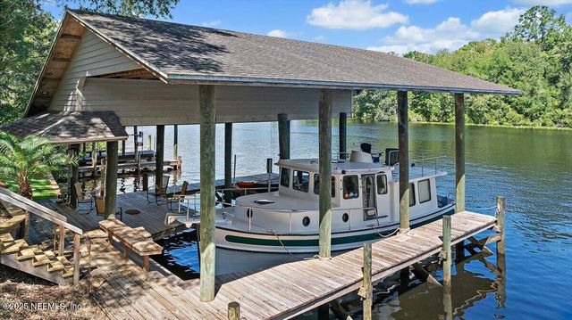 2820 OAKLAND Drive, Green Cove Springs, FL 32043