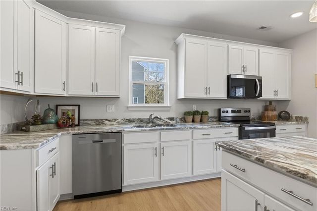 2508 Deal's Creek CT, Chesapeake, VA 23323