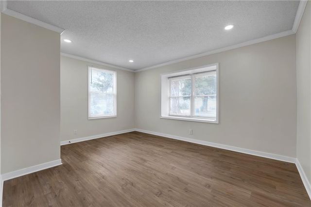 2060 Baker Rd, Atlanta, GA 30318