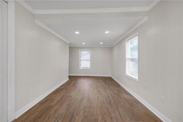 2060 Baker Rd, Atlanta, GA 30318