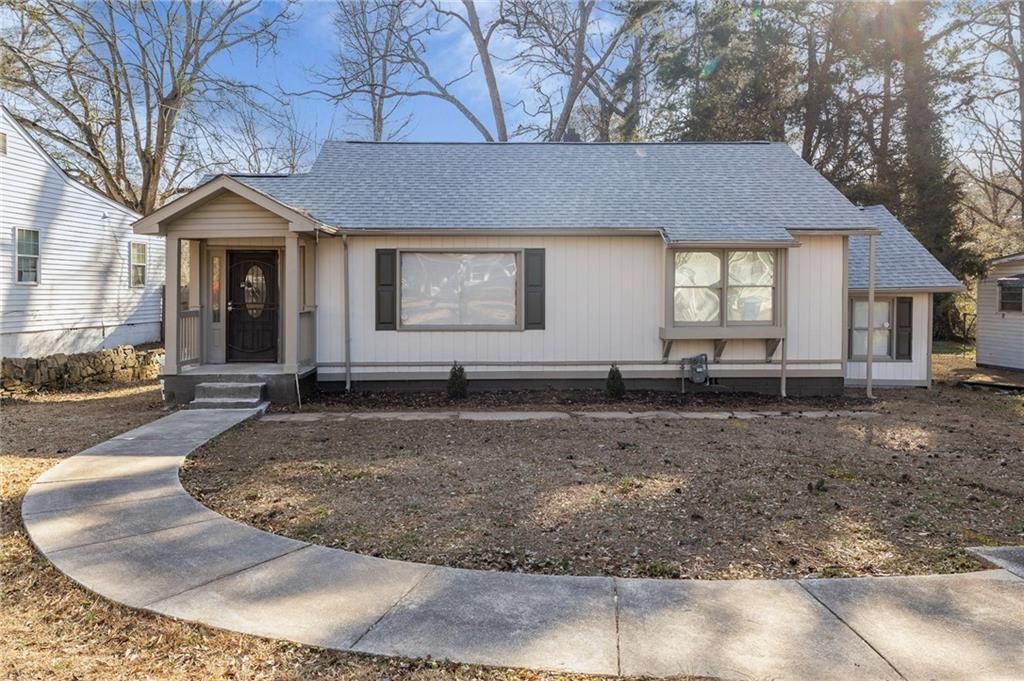 2060 Baker Rd, Atlanta, GA 30318