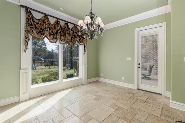 10969 Deer Creek Dr, Tyler, TX 75707