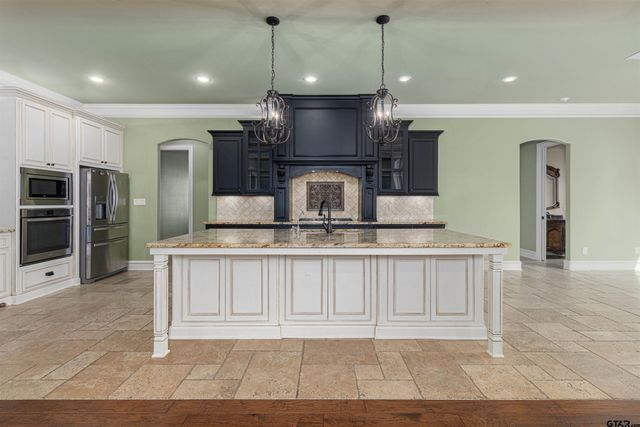 10969 Deer Creek Dr, Tyler, TX 75707