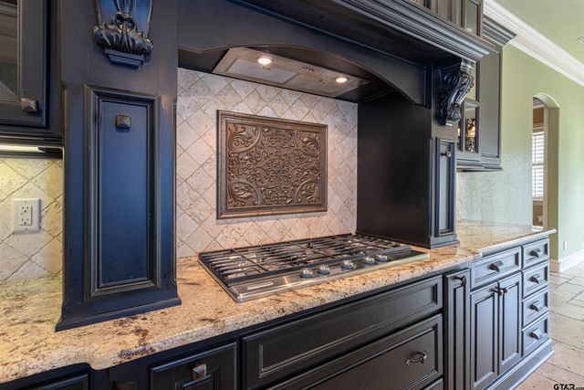 10969 Deer Creek Dr, Tyler, TX 75707