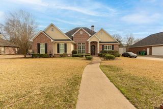 10969 Deer Creek Dr, Tyler, TX 75707