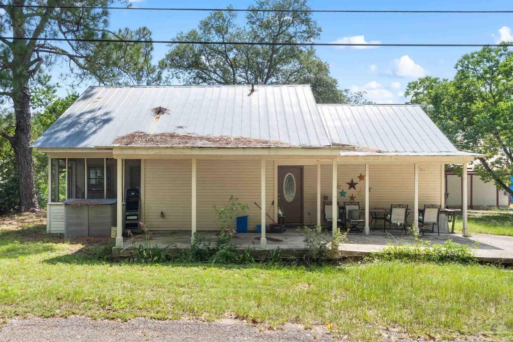 2853 Hidden Springs Dr, Pensacola, FL 32526