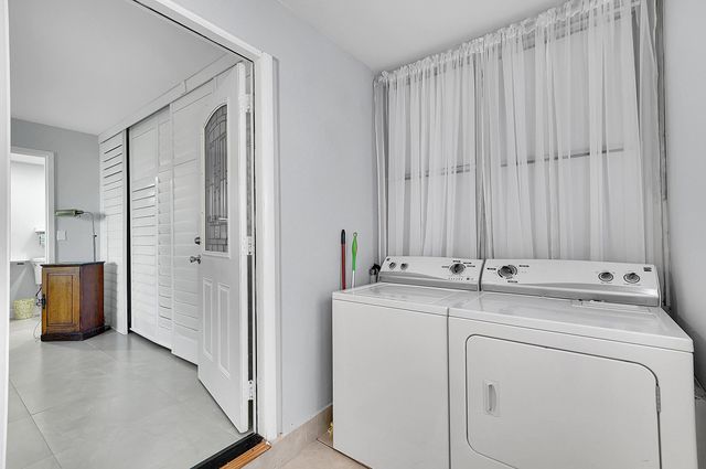 646 Flanders N, Delray Beach, FL 33484