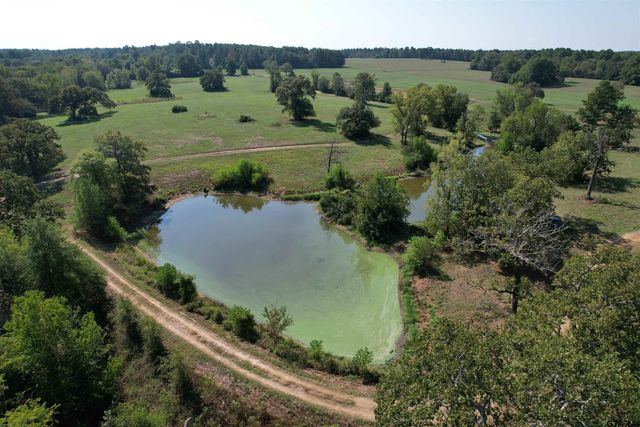 879 W CR 3390, Crockett, TX 75835