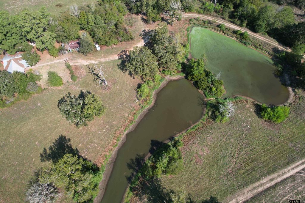 879 W CR 3390, Crockett, TX 75835