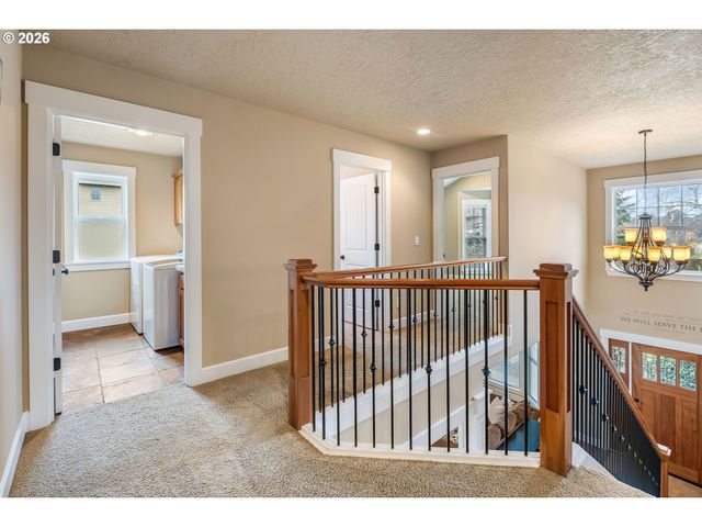 3796 ILLAHE HILL Rd S, Salem, OR 97302