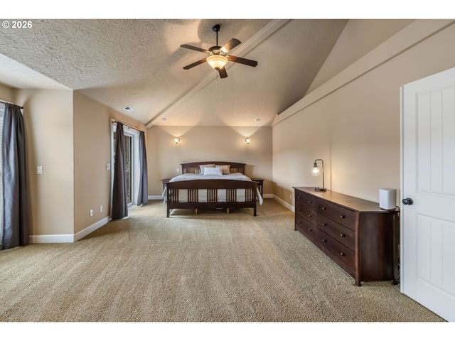 3796 ILLAHE HILL Rd S, Salem, OR 97302