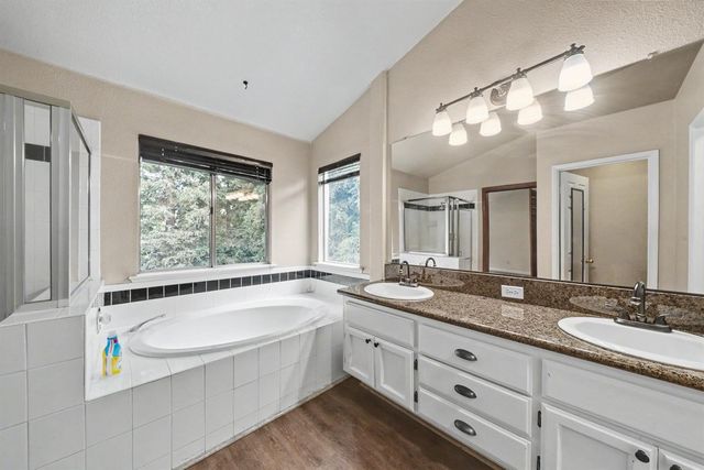 2055 Bedford Avenue, Clovis, CA 93611