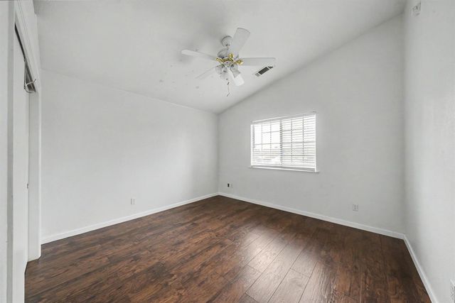 2055 Bedford Avenue, Clovis, CA 93611