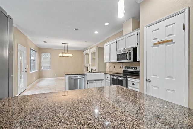 2055 Bedford Avenue, Clovis, CA 93611