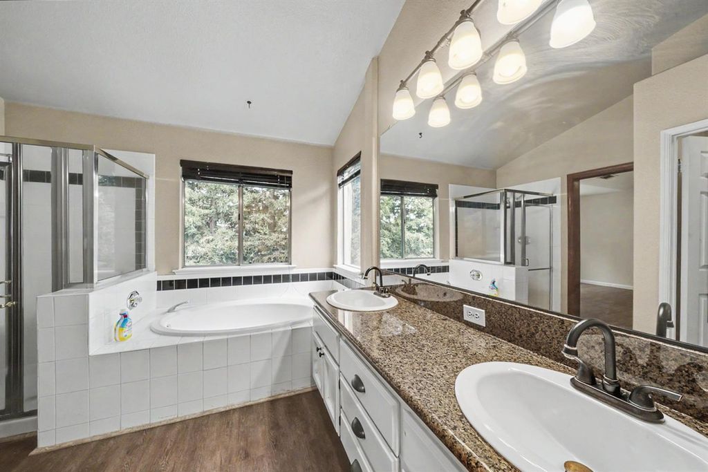 Image 22 of property listing at 2055 Bedford Avenue, Clovis, CA 93611