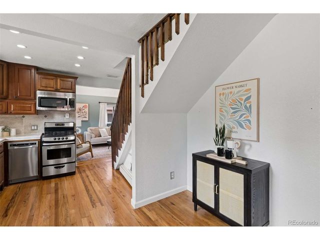 556 S Canosa Ct, Denver, CO 80219
