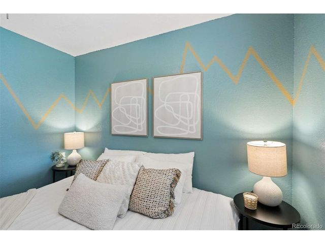 556 S Canosa Ct, Denver, CO 80219