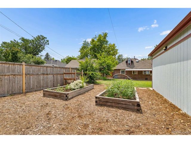 556 S Canosa Ct, Denver, CO 80219