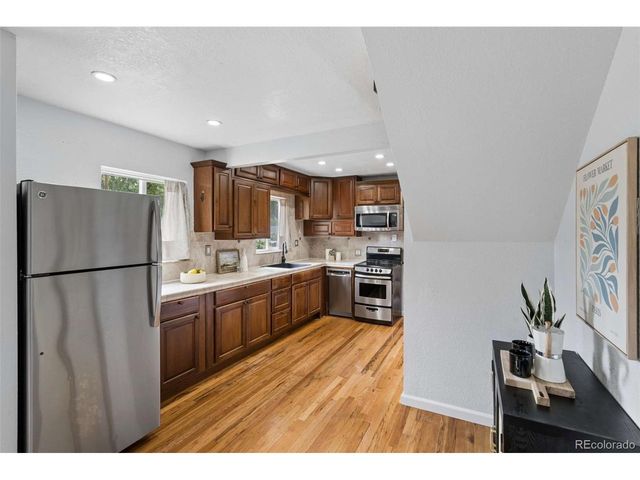 556 S Canosa Ct, Denver, CO 80219
