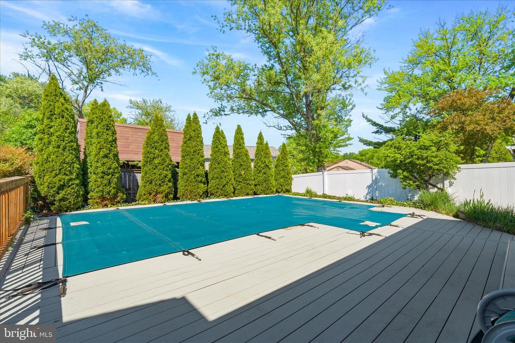 Image 29 of property listing at 1323 BUTTERFLY LN, Frederick, MD 21703