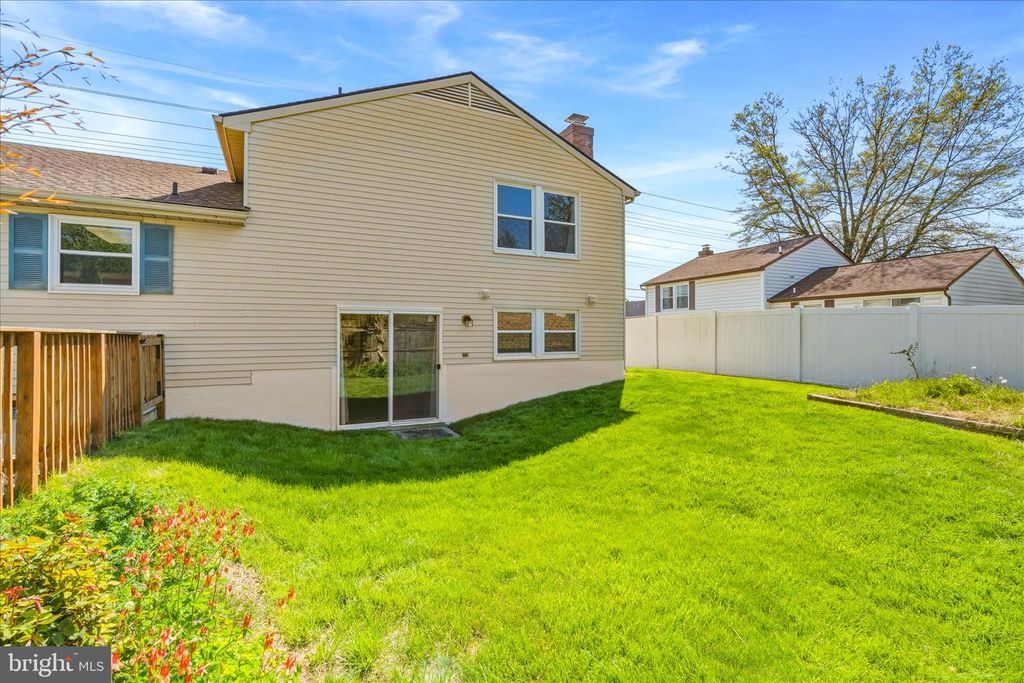 Image 31 of property listing at 1323 BUTTERFLY LN, Frederick, MD 21703