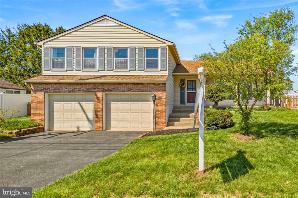 Image 36 of property listing at 1323 BUTTERFLY LN, Frederick, MD 21703