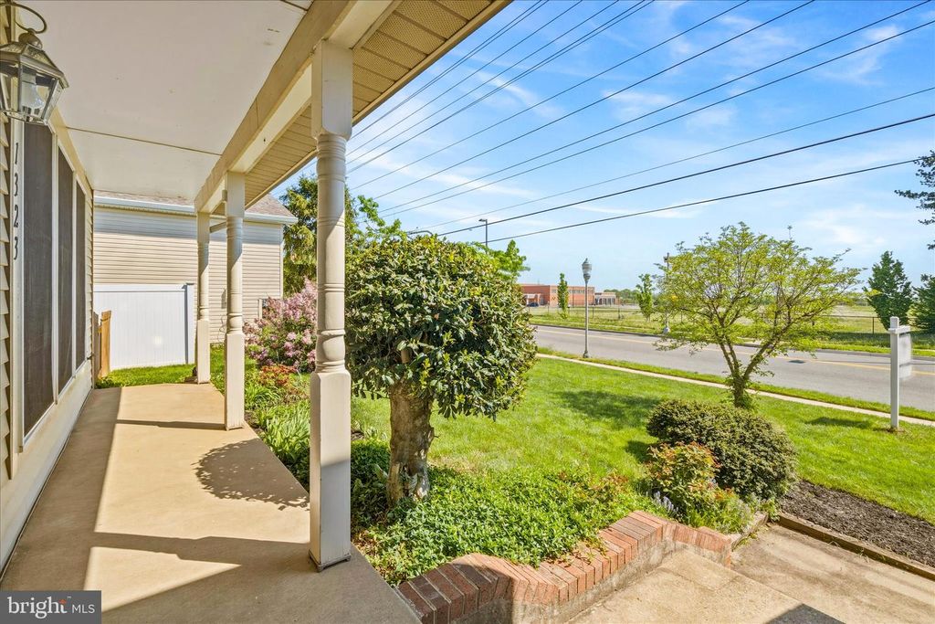 Image 37 of property listing at 1323 BUTTERFLY LN, Frederick, MD 21703