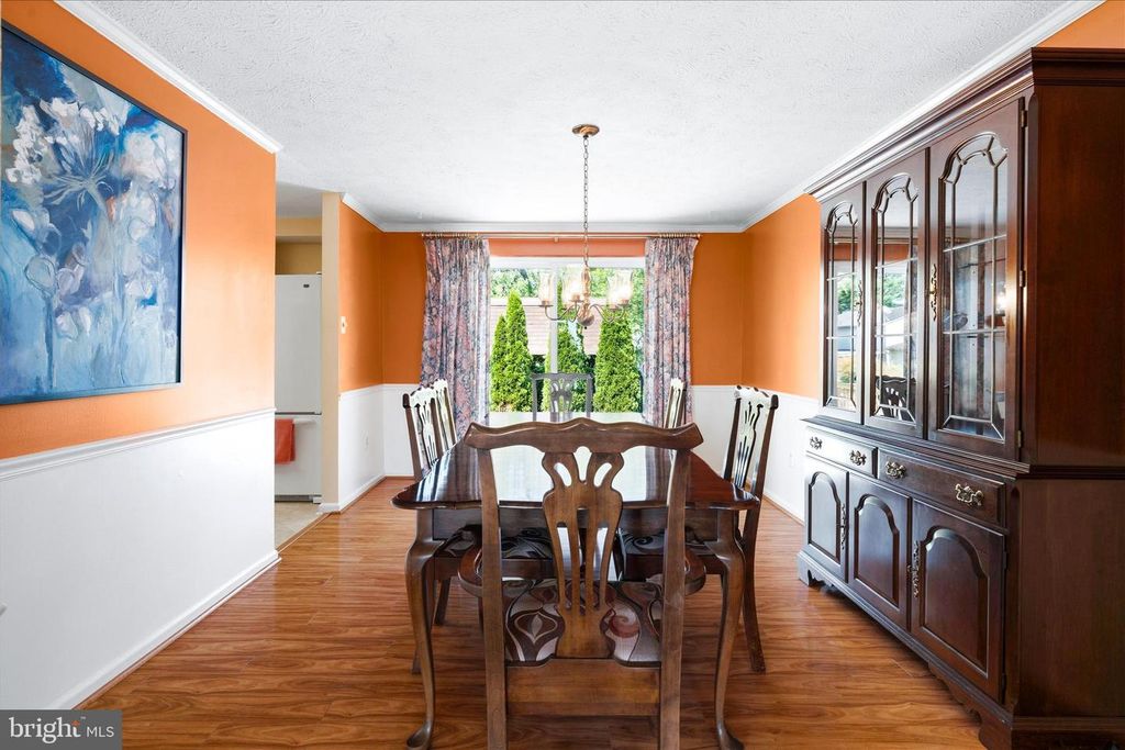 Image 7 of property listing at 1323 BUTTERFLY LN, Frederick, MD 21703