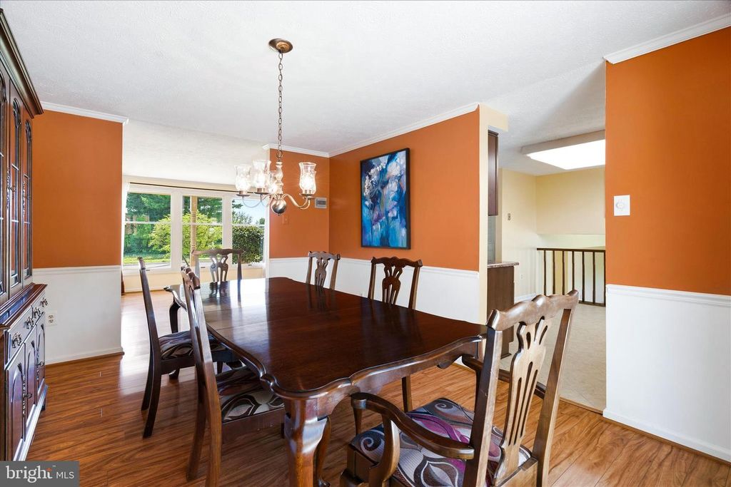 Image 9 of property listing at 1323 BUTTERFLY LN, Frederick, MD 21703