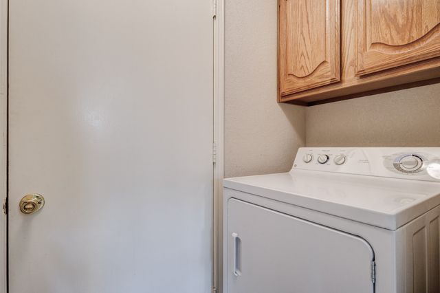 983 Acorn Drive, Lewisville, TX 75067