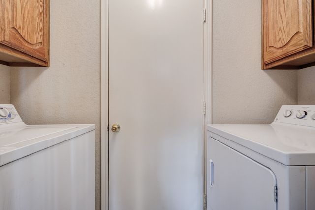 983 Acorn Drive, Lewisville, TX 75067