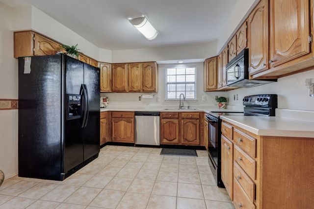 983 Acorn Drive, Lewisville, TX 75067