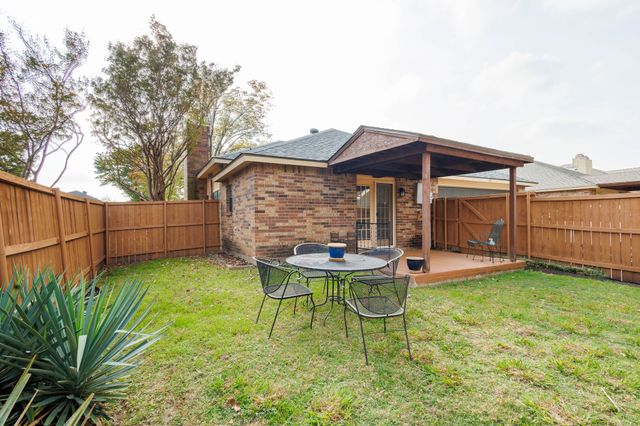 983 Acorn Drive, Lewisville, TX 75067