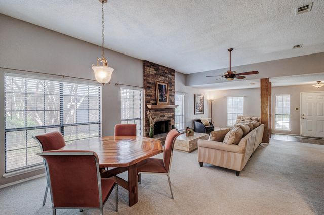 983 Acorn Drive, Lewisville, TX 75067