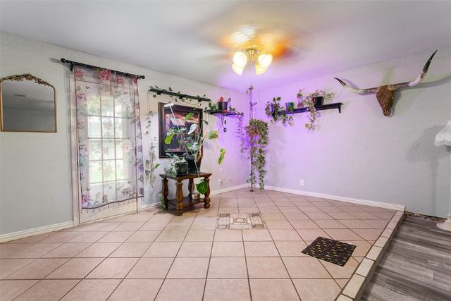 6608 Mccoy Court, Watauga, TX 76148