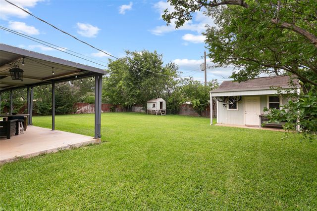 6608 Mccoy Court, Watauga, TX 76148