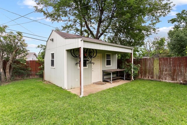 6608 Mccoy Court, Watauga, TX 76148