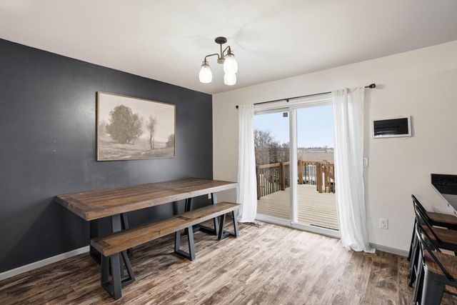 305 Skyland WAY, Deerfield, WI 53531