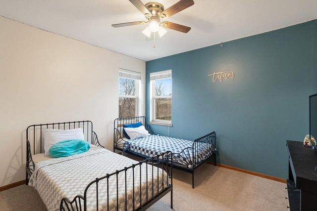 305 Skyland WAY, Deerfield, WI 53531