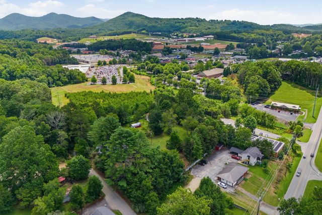 22 Gardenia Way, Blairsville, GA 30512