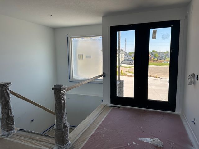 1709 KATIE Court, Davenport, IA 52807