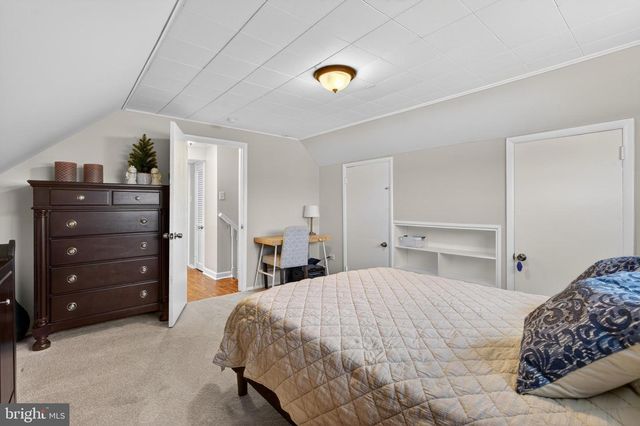87 FLAMEHILL RD, Levittown, PA 19056