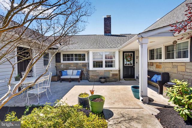 87 FLAMEHILL RD, Levittown, PA 19056