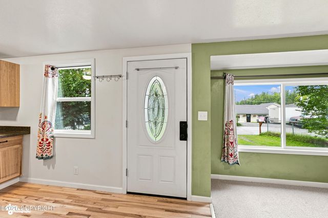 4502 Klondike Court, Anchorage, AK 99508