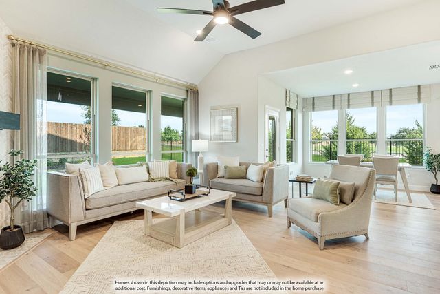 221 Fireberry Drive, Glenn Heights, TX 75154