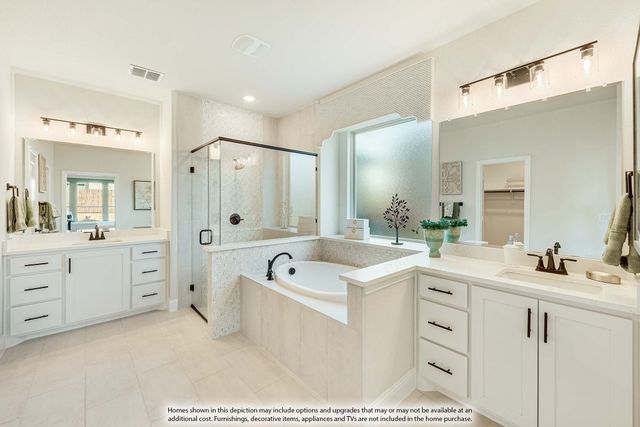 221 Fireberry Drive, Glenn Heights, TX 75154