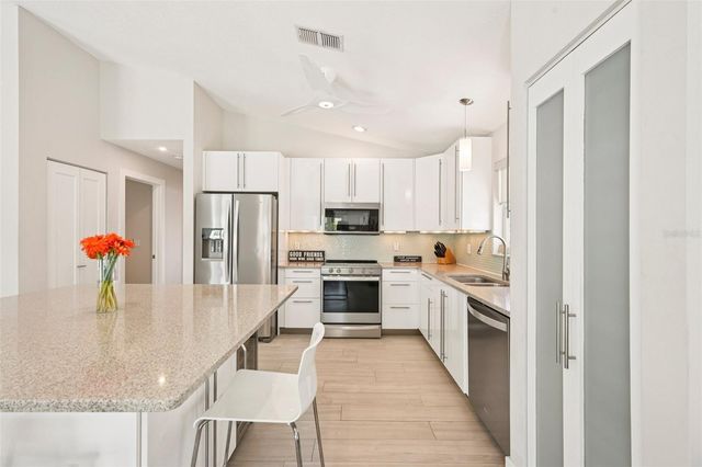 262 S HARBOR DRIVE, Holmes Beach, FL 34217
